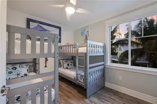 313 Hammock Cir, Anna Maria, FL 34216 - Photo 23