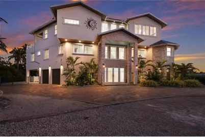 313 Hammock Circle, Anna Maria, FL 34216 - Photo 3