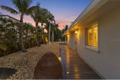 834 Jungle Queen Way, Longboat Key, FL 34228 - Photo 13