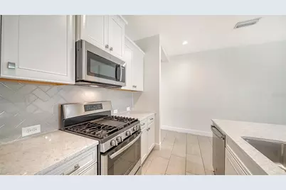 220 Capriana Court, Nokomis, FL 34275 - Photo 11