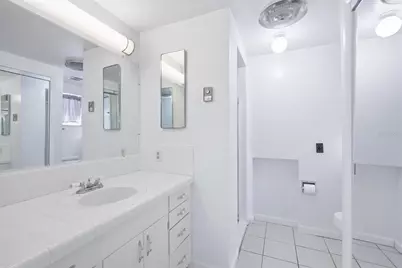 6035 Hopkins Drive N, Bradenton, FL 34207 - Photo 19