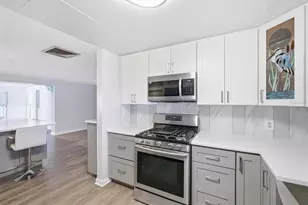 6035 Hopkins Dr N, Bradenton, FL 34207 - Photo 13