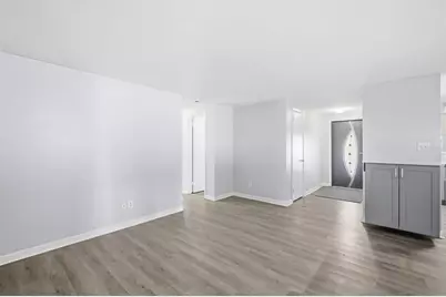 6035 Hopkins Drive N, Bradenton, FL 34207 - Photo 5