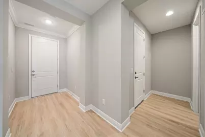 4749 Antrim Drive, Sarasota, FL 34240 - Photo 5