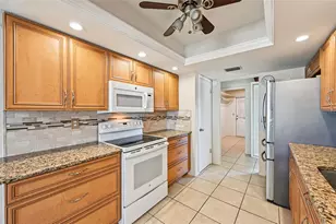 101 Algiers Dr, Venice, FL 34293 - Photo 17