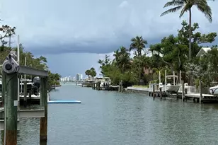 3441 Gulfmead Dr, Sarasota, FL 34242 - Photo 13