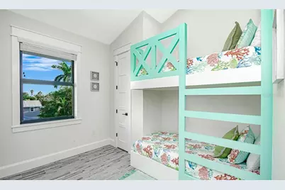 2200 Avenue B, Bradenton Beach, FL 34217 - Photo 35