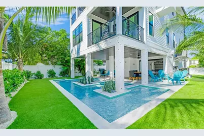 2200 Avenue B, Bradenton Beach, FL 34217 - Photo 5