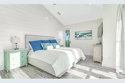 2200 Avenue B, Bradenton Beach, FL 34217 - Photo 25