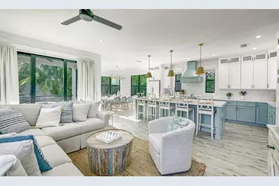 2200 Avenue B, Bradenton Beach, FL 34217 - Photo 19