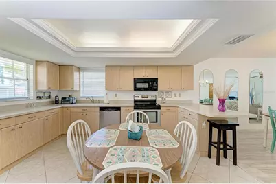 9417 Kingston Drive #9417, Bradenton, FL 34210 - Photo 9