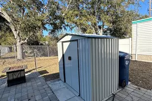 5619 Bayshore Rd, Palmetto, FL 34221 - Photo 9