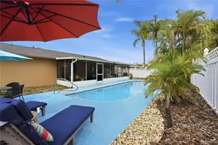 4105 Honolulu Dr, Sarasota, FL 34241 - Photo 31