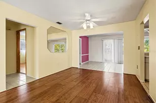 2501 Cass St, Sarasota, FL 34231 - Photo 7