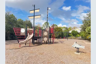 5753 Hydrangea Circle, Sarasota, FL 34238 - Photo 31