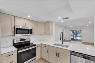 6304 Pointe West Blvd, Bradenton, FL 34209 - Photo 3