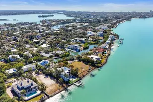 3550 Bayou Louise Ln, Sarasota, FL 34242 - Photo 9