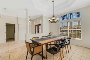 4801 Edgemont Ct, Sarasota, FL 34233 - Photo 11