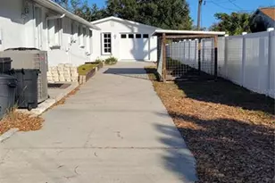 5847 Venisota Rd, Venice, FL 34293 - Photo 3