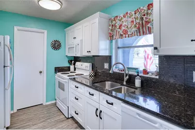 3802 41st Street Court W #0, Bradenton, FL 34205 - Photo 5