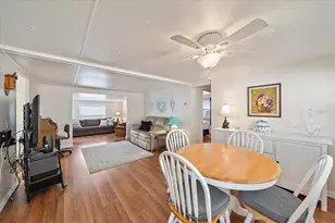 49 Leisure Way, Palmetto, FL 34221 - Photo 13