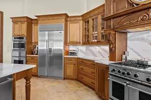 1394 Harbor Dr, Sarasota, FL 34239 - Photo 25