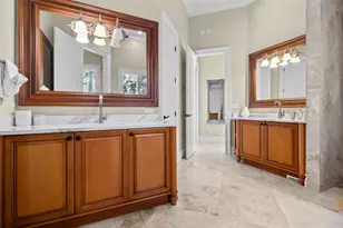 1394 Harbor Dr, Sarasota, FL 34239 - Photo 37