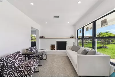 301 Aurora Street E, Venice, FL 34285 - Photo 23