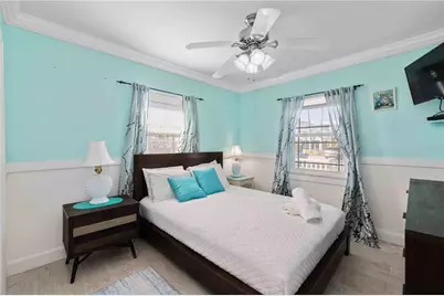 111 9th Street N, Bradenton Beach, FL 34217 - Photo 13
