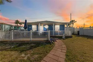111 9th St N, Bradenton Beach, FL 34217 - Photo 1