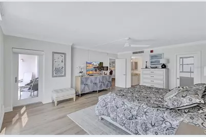 1212 Benjamin Franklin Drive #1001, Sarasota, FL 34236 - Photo 37