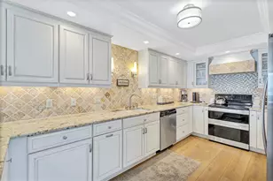 1212 Benjamin Franklin Dr, Sarasota, FL 34236 - Photo 11