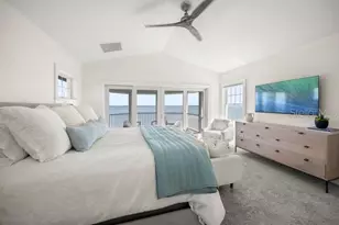 527 56th St, Holmes Beach, FL 34217 - Photo 23