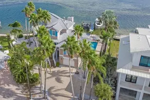 527 56th St, Holmes Beach, FL 34217 - Photo 5