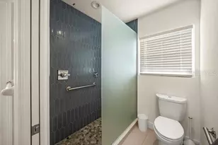 527 56th St, Holmes Beach, FL 34217 - Photo 37