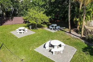 2720 Hidden Lake Blvd, Sarasota, FL 34237 - Photo 19