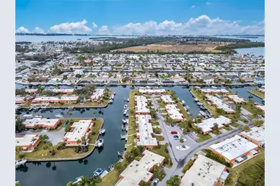 9519 Azure Cove, Bradenton, FL 34210 - Photo 47