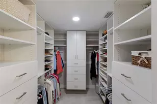 2120 Harbourside Dr, Longboat Key, FL 34228 - Photo 27