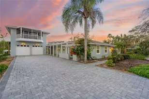 8560 Heron Lagoon Cir, Sarasota, FL 34242 - Photo 71