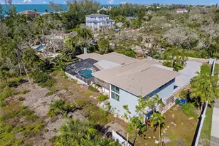 8560 Heron Lagoon Cir, Sarasota, FL 34242 - Photo 53