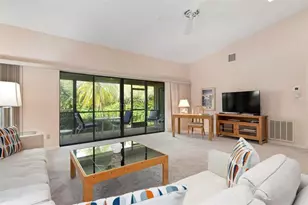 3920 Wilshire Ct, Sarasota, FL 34238 - Photo 9