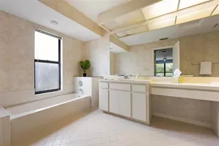 3920 Wilshire Ct, Sarasota, FL 34238 - Photo 29