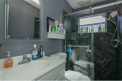 2710 38th Street W, Bradenton, FL 34205 - Photo 11