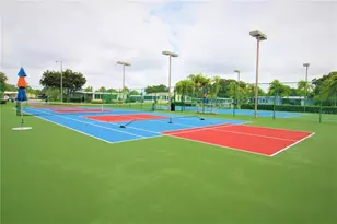 5803 Danbury Ln, Sarasota, FL 34233 - Photo 13