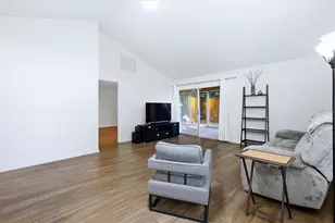 4819 Village Gardens Dr, Sarasota, FL 34234 - Photo 5