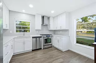 4819 Village Gardens Dr, Sarasota, FL 34234 - Photo 15