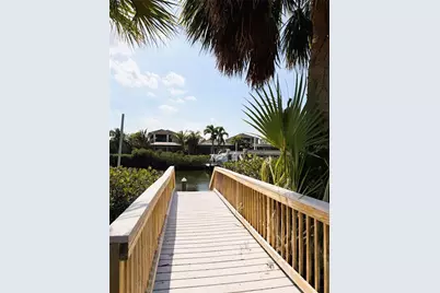 4003 Hawk Island Drive, Bradenton, FL 34208 - Photo 77