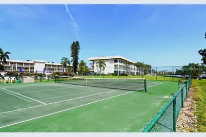 3330 Gulf Of Mexico Drive #206D, Longboat Key, FL 34228 - Photo 3