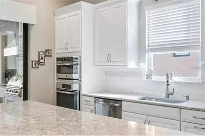 20011 Umbria Hill Drive, Tampa, FL 33647 - Photo 9