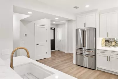 1221 N Palm Avenue #106/107, Sarasota, FL 34236 - Photo 11